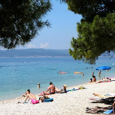Apartamento With A Swimming Pool Brela, Makarska - 19345