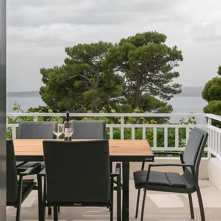 With A Swimming Pool Brela, Makarska - 19345 Apartamento