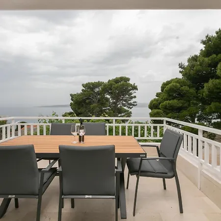 With A Swimming Pool Brela, Makarska - 19345 Apartamento