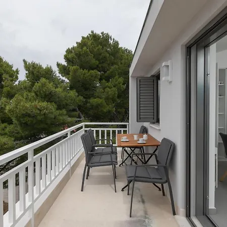 Apartamento With A Swimming Pool Brela, Makarska - 19345 Brela
