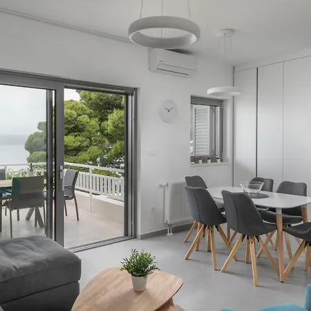 With Swimming Pool Brela, Makarska - 19345 Brela